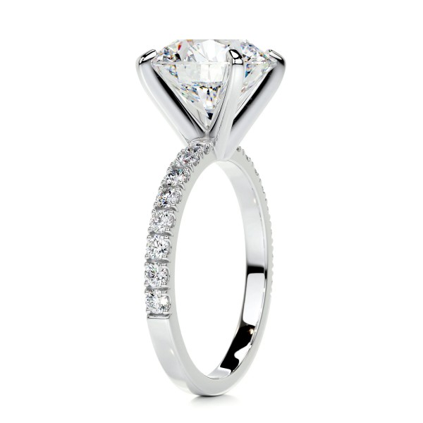 Regal Radiance Gold Diamond Ring Round 7 0b63bdc6