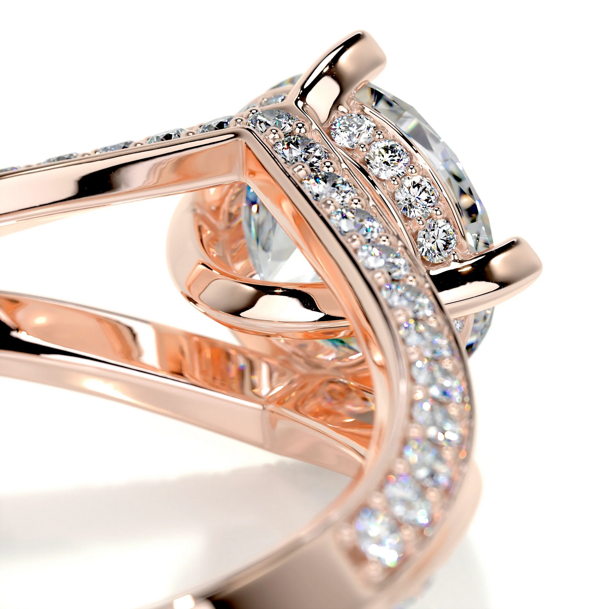 Enchanting Glow Gold Diamond Ring Round 2 172a4207