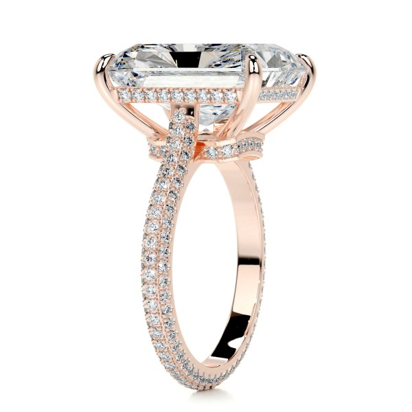 Gleaming Reflection Gold Diamond Ring Radiant 3 29a4c989