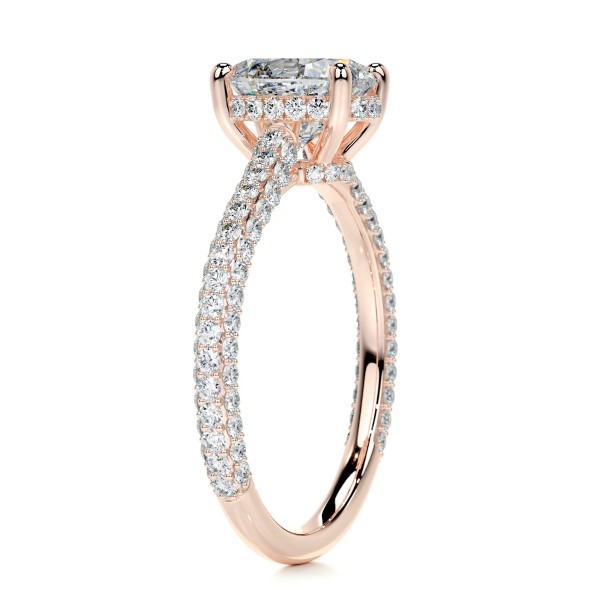 Gleaming Reflection Gold Diamond Ring Oval 3 1 3fd4afb9