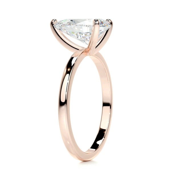 Twinkling Whispers Gold Diamond Ring Pear 3 f91e5604